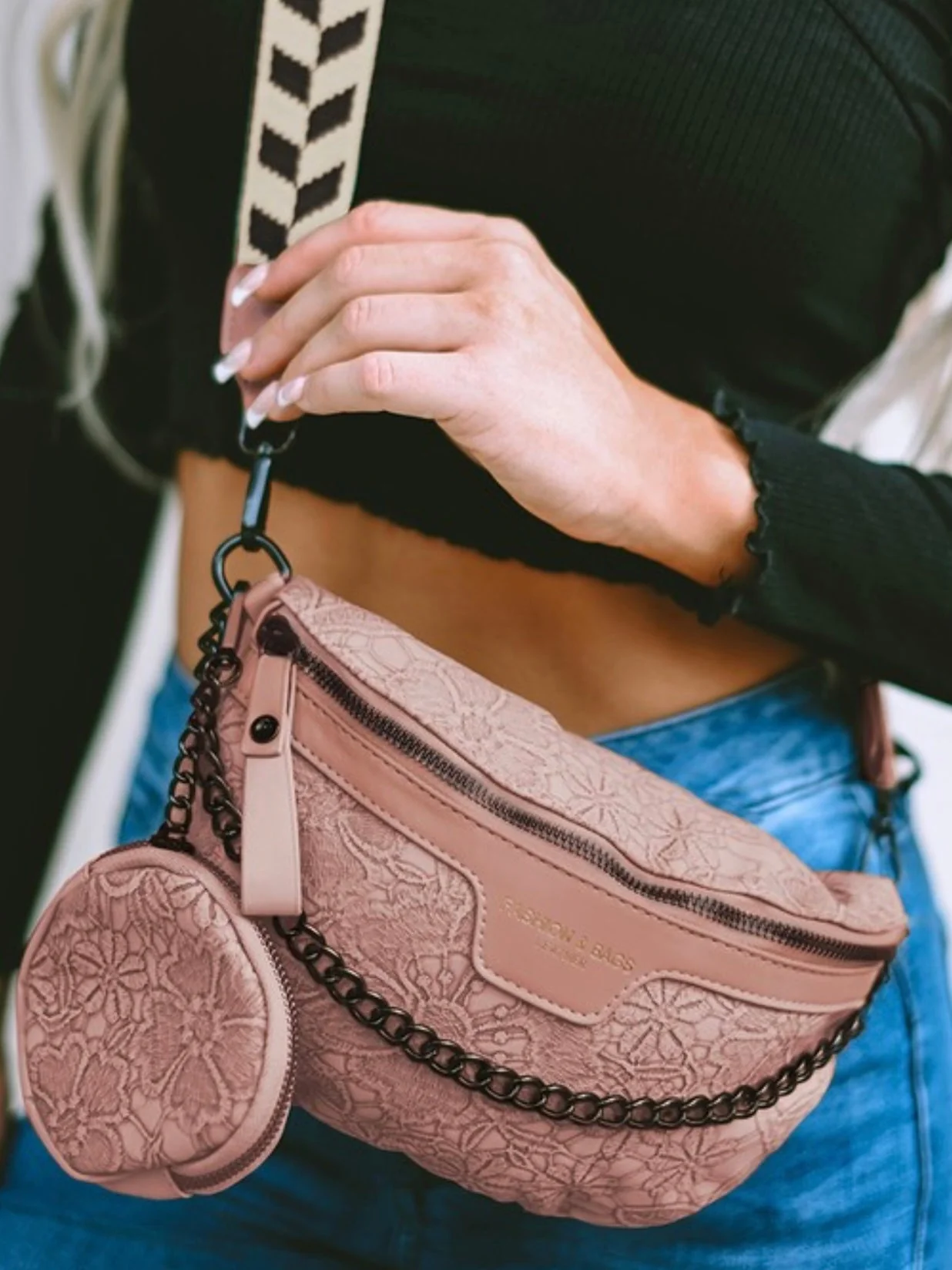 Blooming Lace Crossbody Bag - Image 12