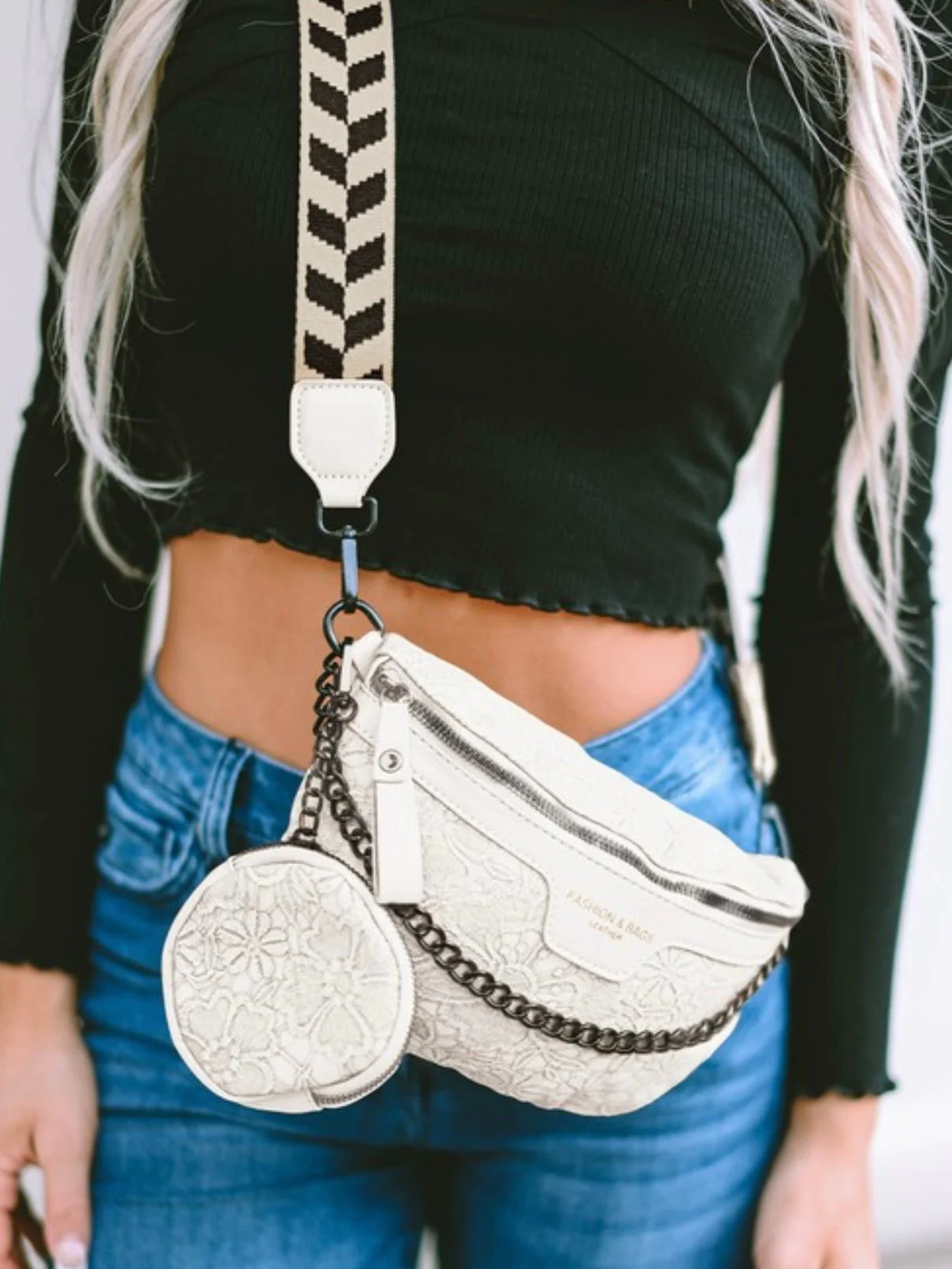 Blooming Lace Crossbody Bag - Image 8
