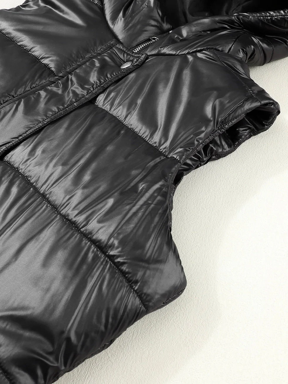 Evergreen Puffer Vest - Image 10