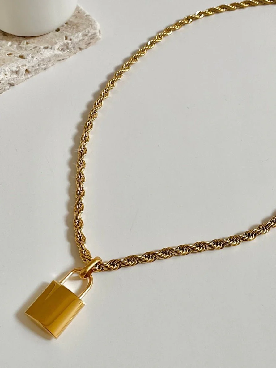 Love Lock Necklace - Image 3