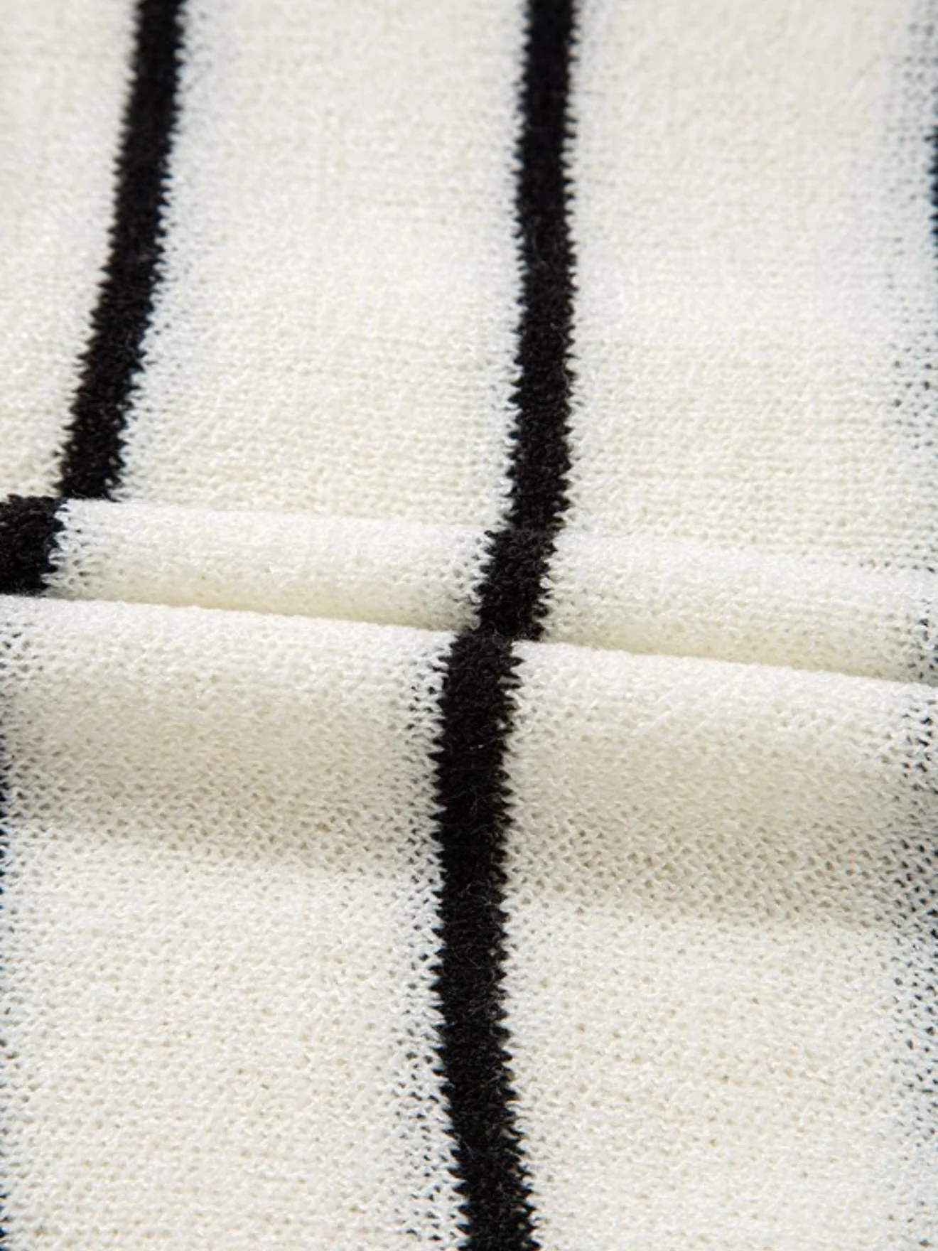 Parisian Stripe Knit Vest - Image 10