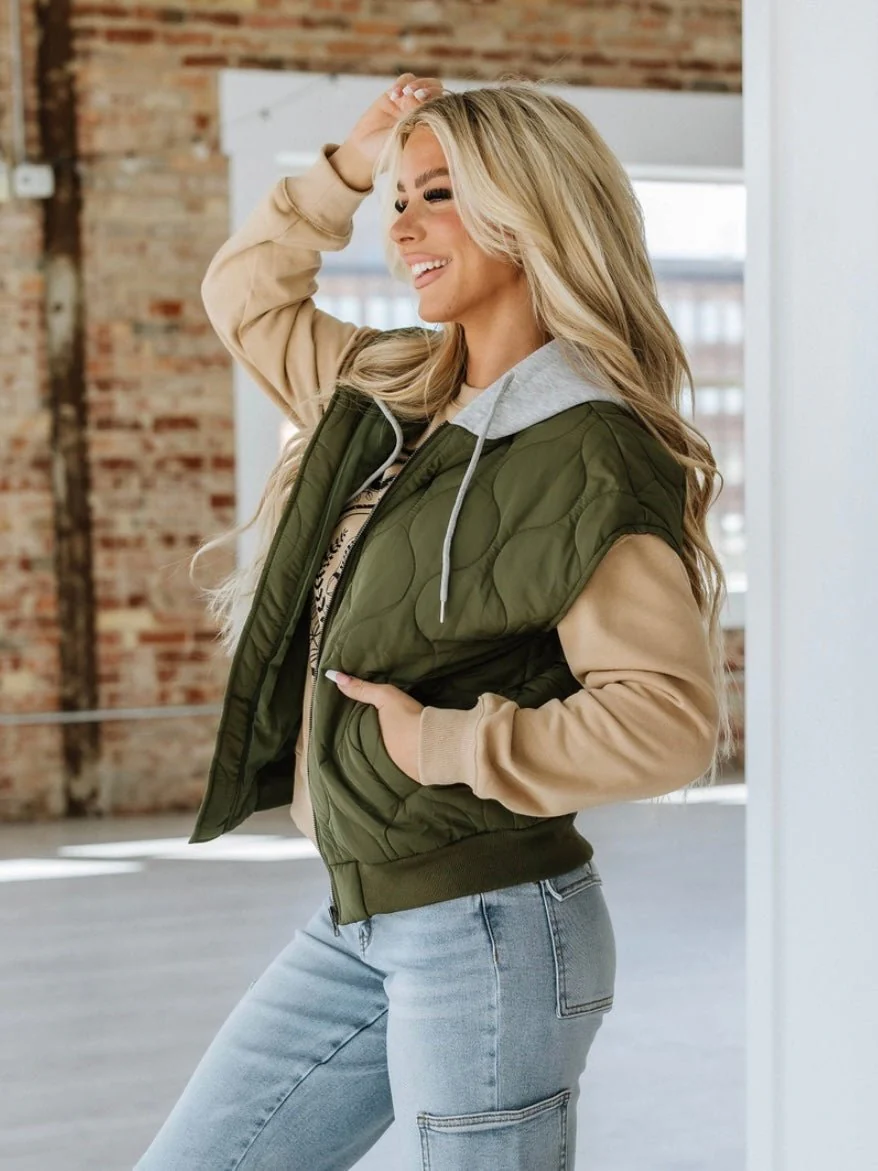 Quinn Quilted Hooded Vest - Image 4