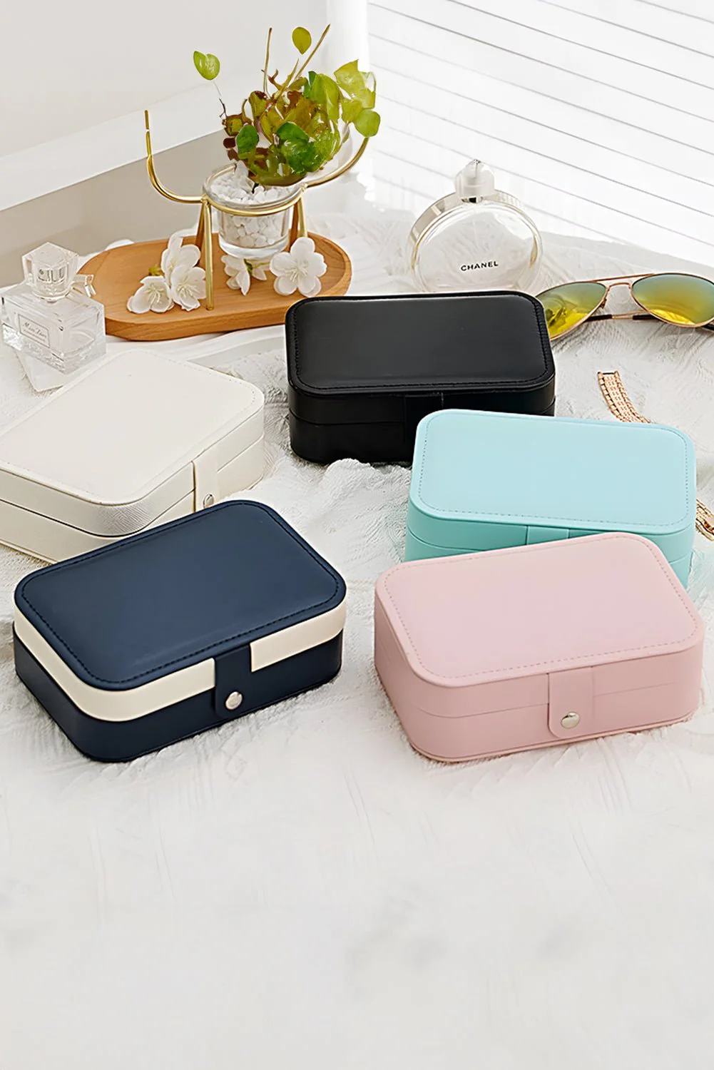 Petite Pearl Voyage Jewelry Keeper Box - Image 6